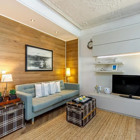 Two Bedroom La Пореч