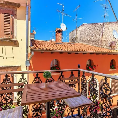 Two Bedroom La Apartment Poreč