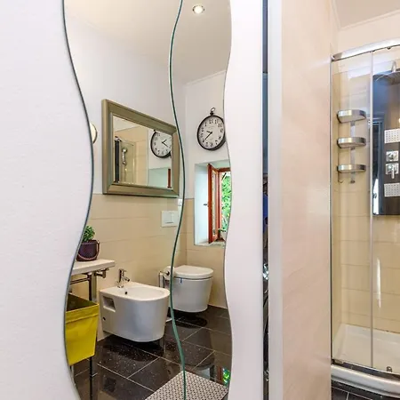 Two Bedroom La